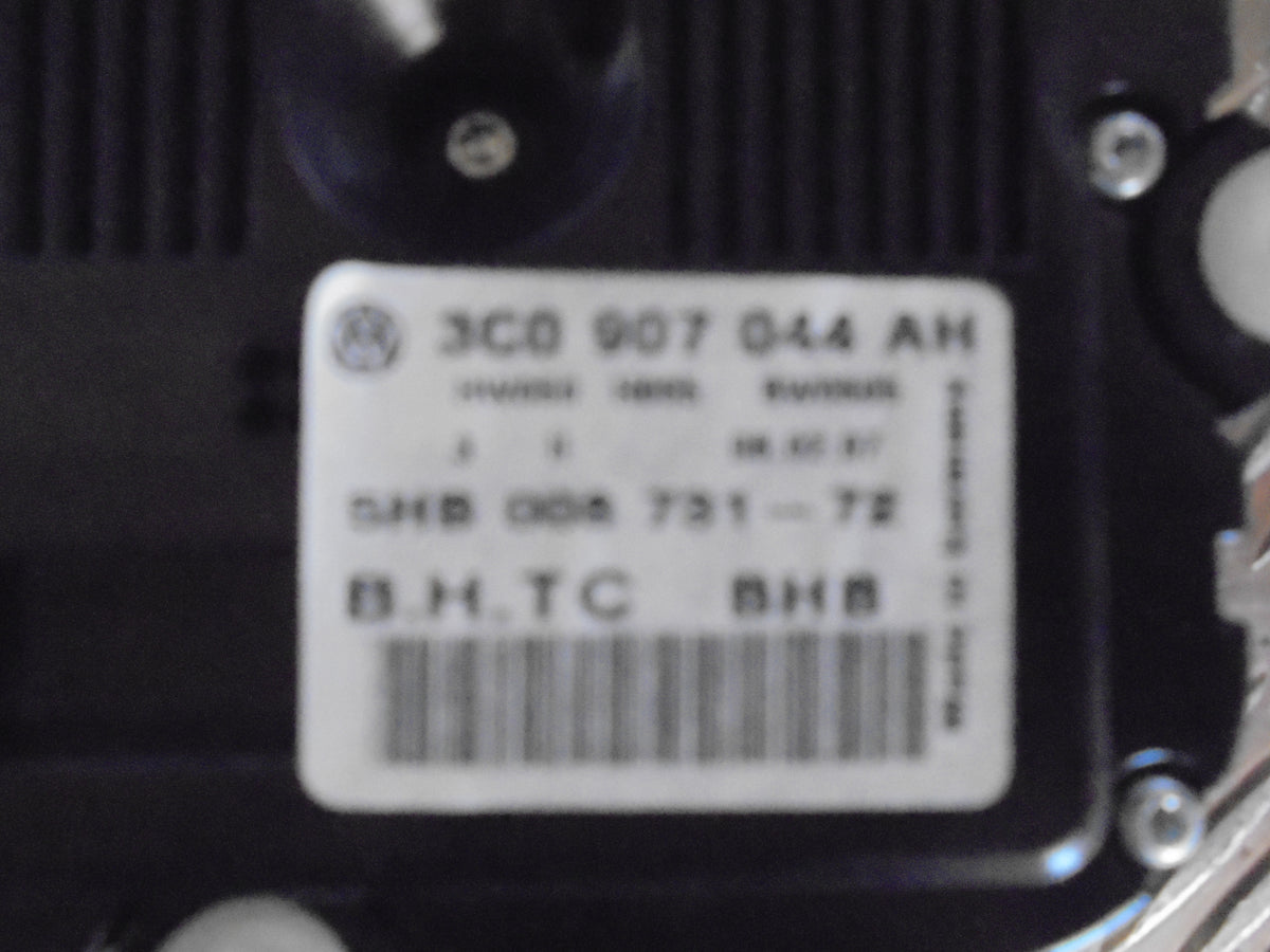 VW Passat 3C Varmeregulering Med OEM Nr. 3C0907044AH Fra VW Ophugger