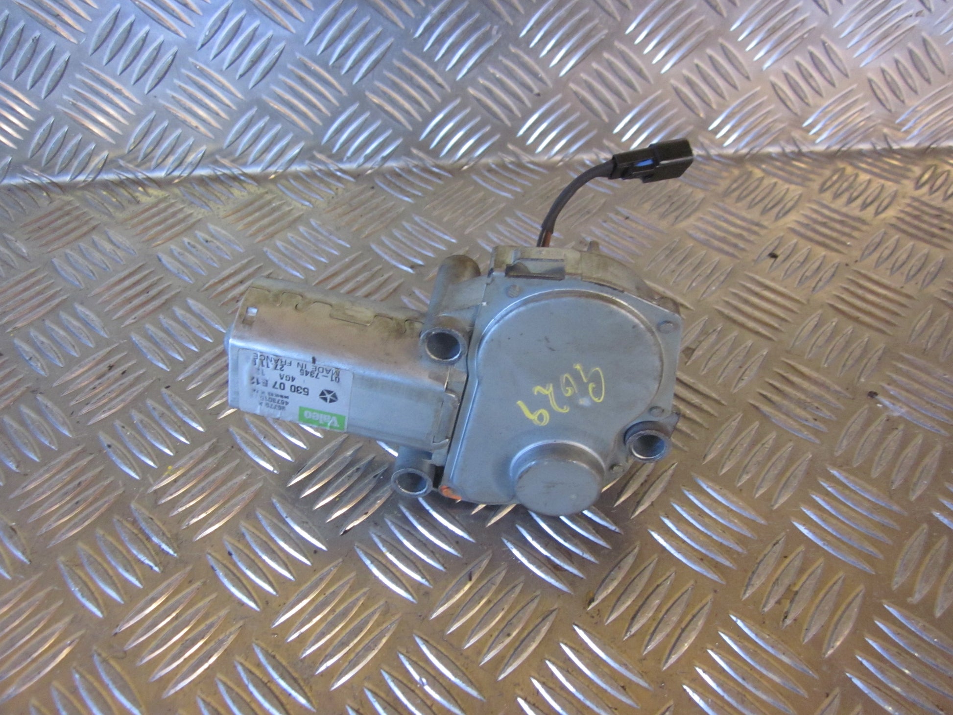 Chrysler Voyager Bagrudevisker Motor Med OEM Nr. Ophugger Fra Chrysler Ophugger