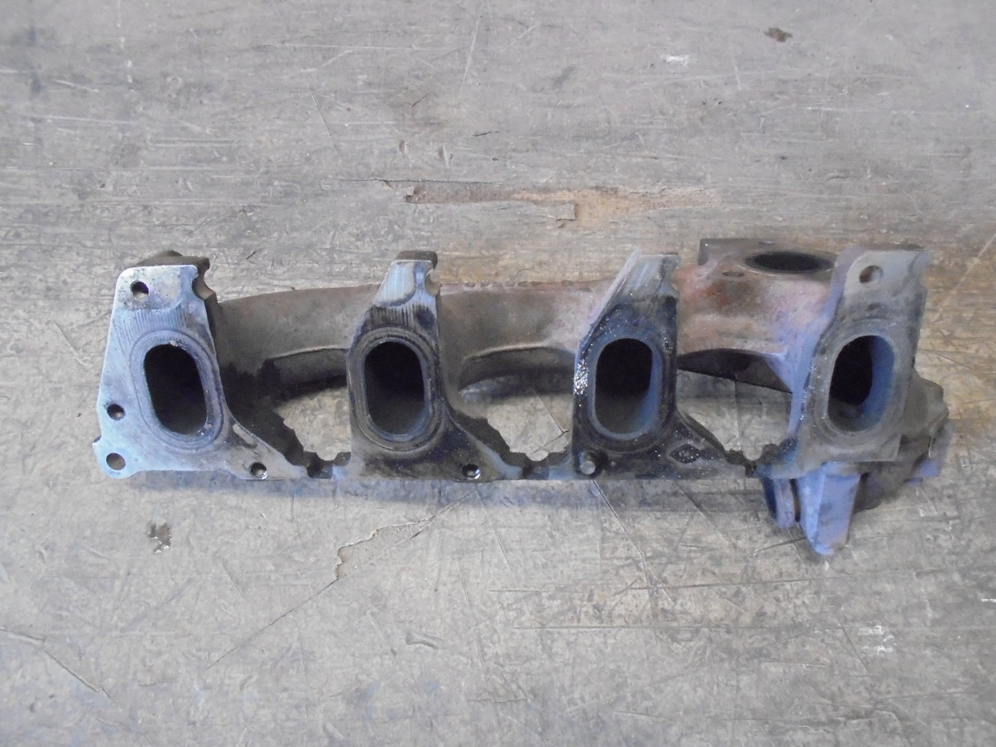 Suzuki Grand Vitara Manifold Ud Med OEM Nr. Ophugger Fra Suzuki Ophugger