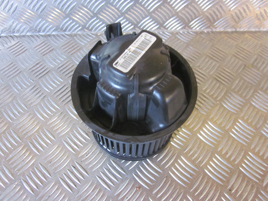 Peugeot 207 Varmeblæser Med OEM Nr. Ophugger Fra Peugeot Ophugger