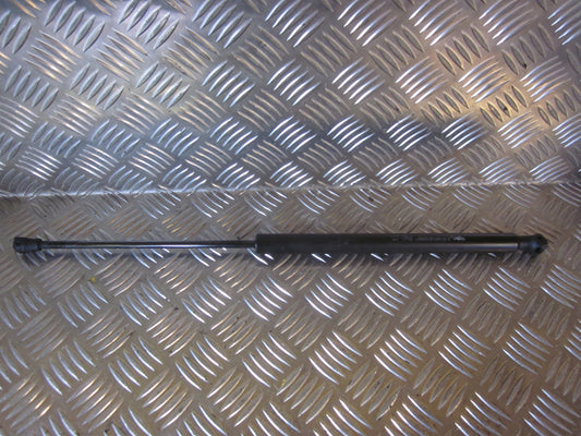 Peugeot 207 Bagklapsdæmper Med OEM Nr. Ophugger Fra Peugeot Ophugger