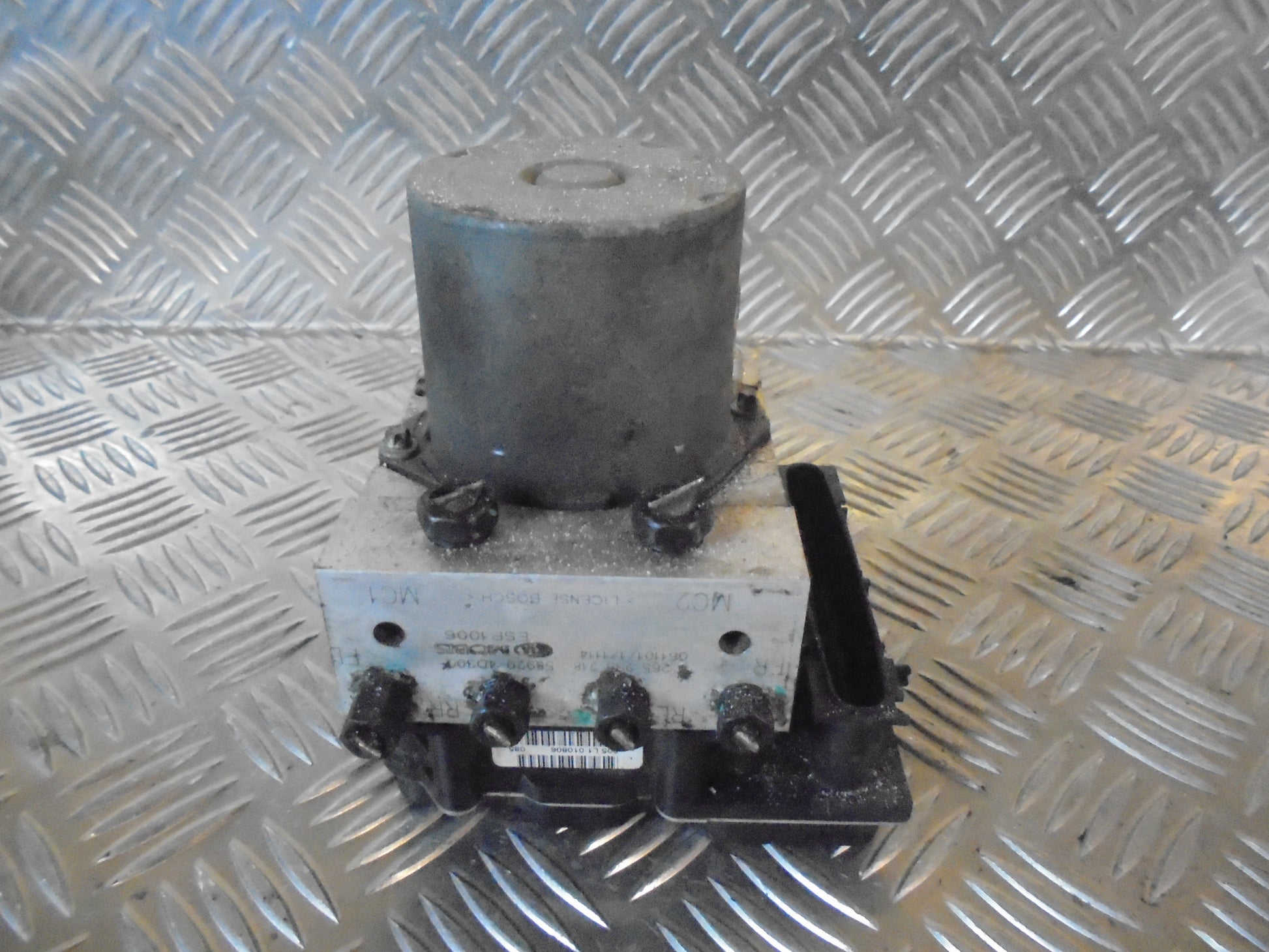 Kia Carnival Abs Pumpe Med OEM Nr. 0265235218 Fra Kia Ophugger
