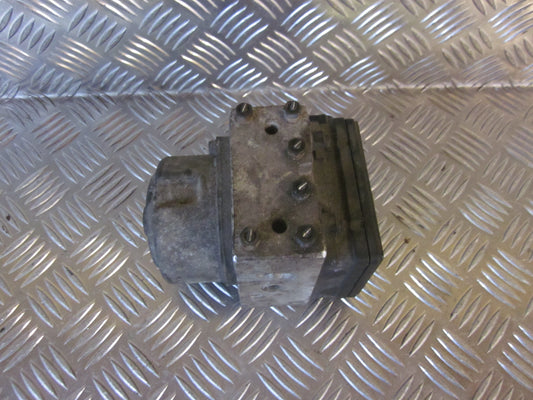 Toyota Picnic/Sportsvan Abs Pumpe Med OEM Nr. 4451044030 Fra Toyota Ophugger