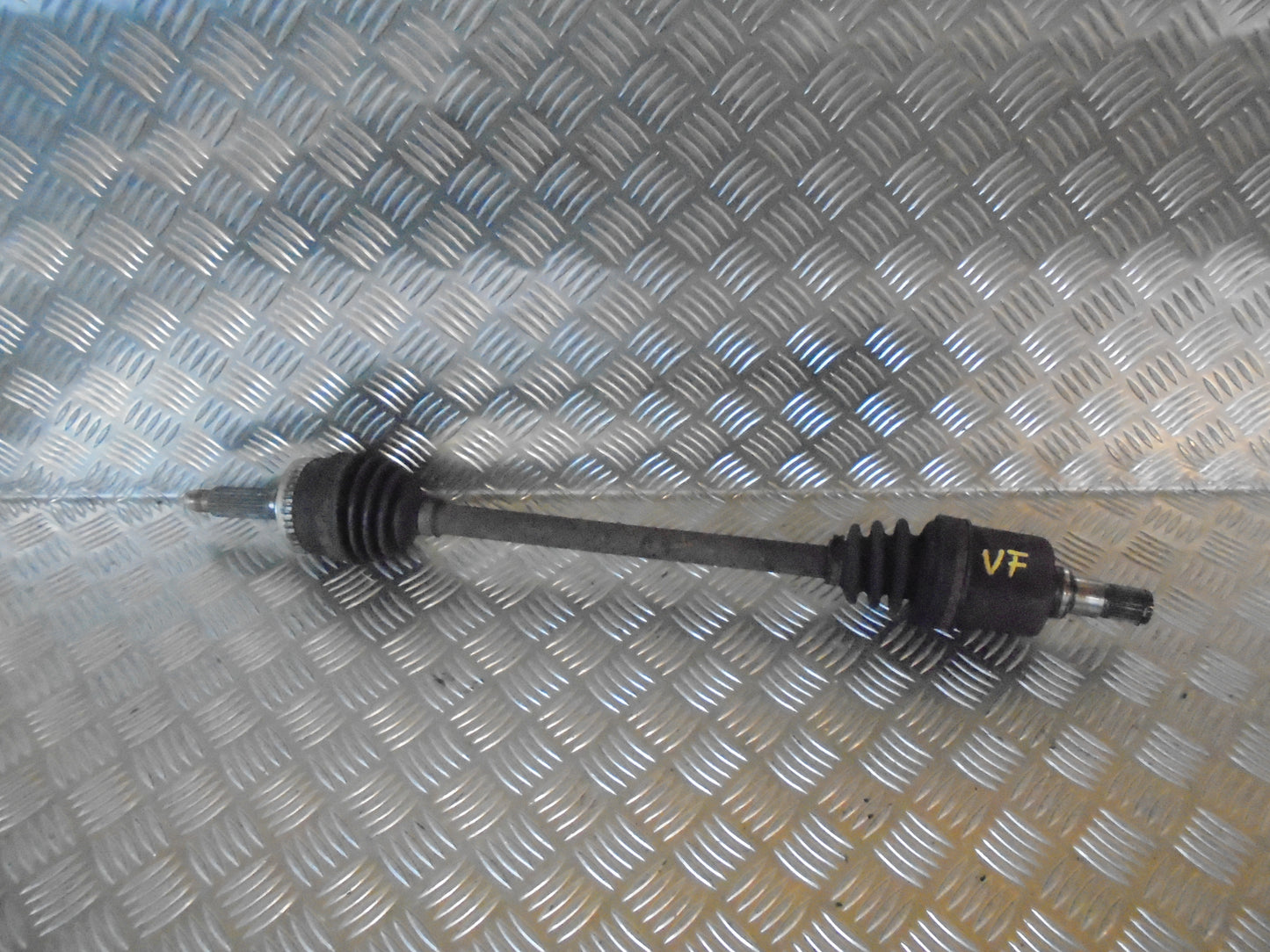 Suzuki Swift Trækaksel For V Med OEM Nr. Ophugger Fra Suzuki Ophugger