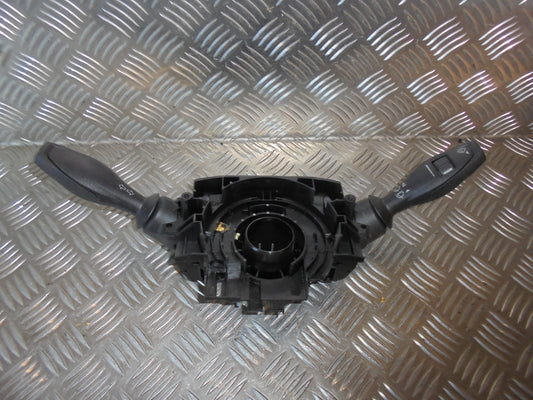 Ford Fiesta 7 Kontakt Combi Med OEM Nr. Ophugger Fra Ford Ophugger