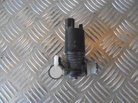 Ford Fiesta 7 Sprinklermotor Med OEM Nr. Ophugger Fra Ford Ophugger