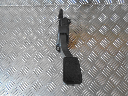 Ford Fiesta 7 Speederpedal Med OEM Nr. Ophugger Fra Ford Ophugger