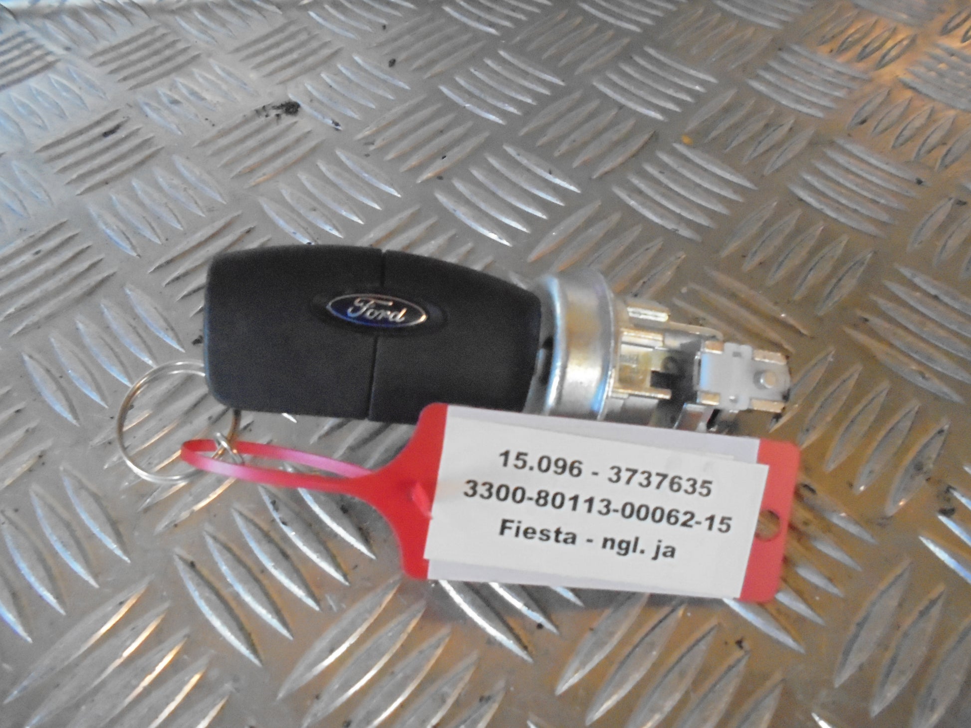 Ford Fiesta 7 Ratlås Med OEM Nr. Ophugger Fra Ford Ophugger