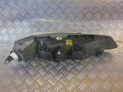 Peugeot 406 Forlygte Med OEM Nr. 6204V2	 Fra Peugeot Ophugger