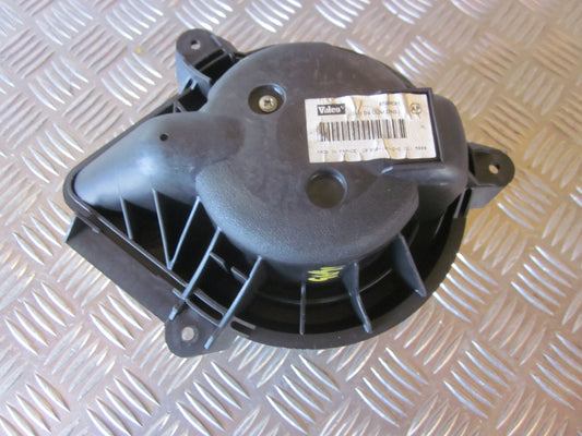 Peugeot 406 Varmeblæser Med OEM Nr. 6441K9 Fra Peugeot Ophugger