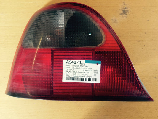 Rover 200 Baglygte Med OEM Nr. Ophugger Fra Rover Ophugger