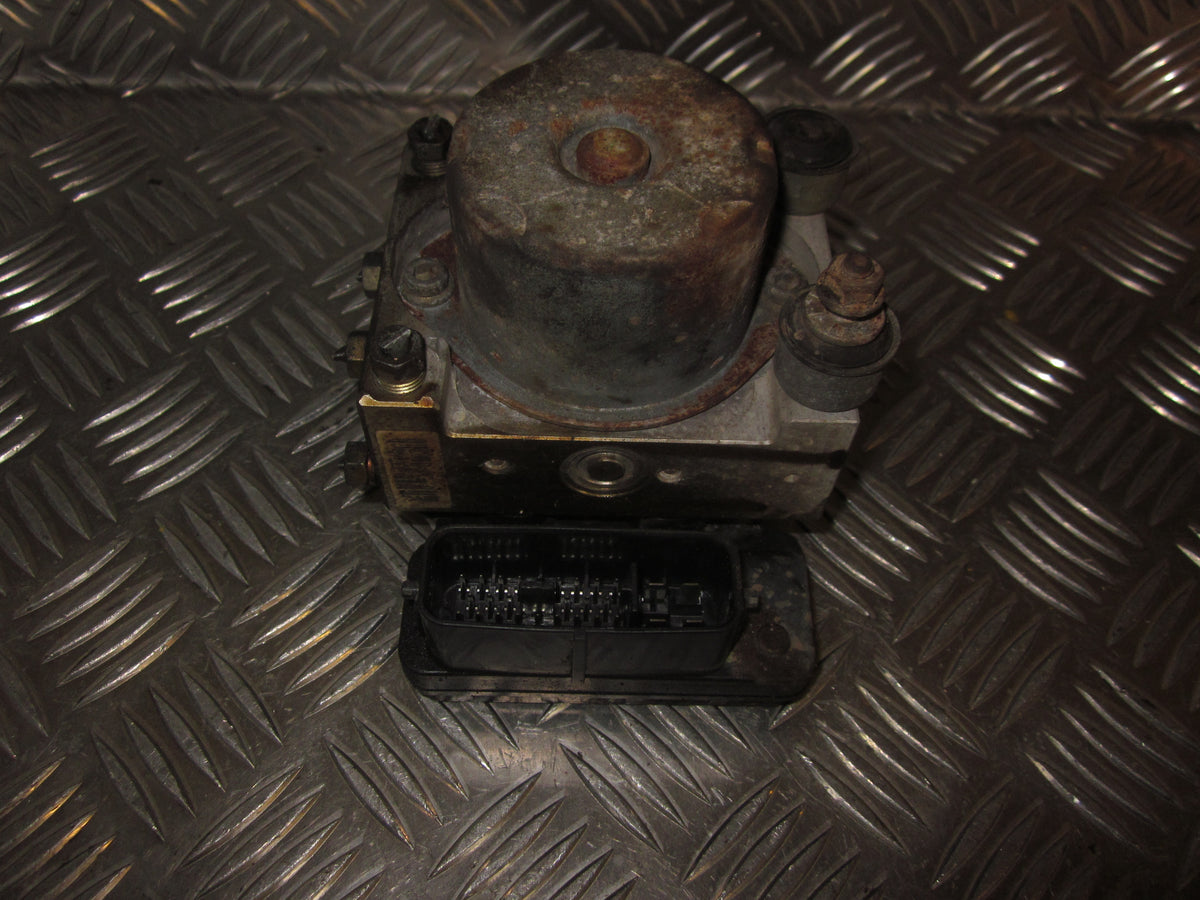 Mazda 626 Gf/Gw ABS Pumpe Med OEM Nr. 2T49D15A Fra Mazda Ophugger