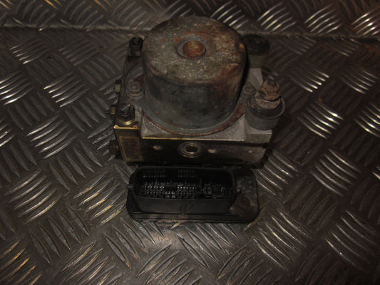 Mazda 626 GF/GW Abs Pumpe Med OEM Nr. 2T49D15A Fra Mazda Ophugger