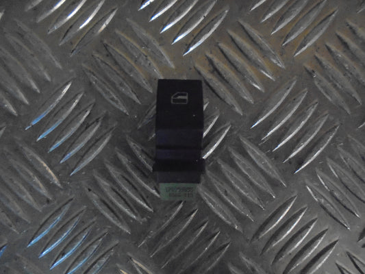 Seat Leon 1P Kontakt Rudehejs Med OEM Nr. Ophugger Fra Seat Ophugger