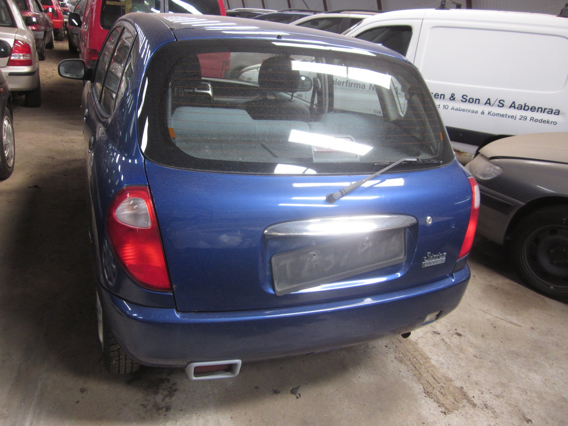Daihatsu Sirion Pluk-Selv-Bil Med OEM Nr. Ophugger Fra Daihatsu Ophugger