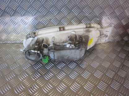 Ford Fiesta 4+5 Forlygte Med OEM Nr. Ophugger Fra Ford Ophugger