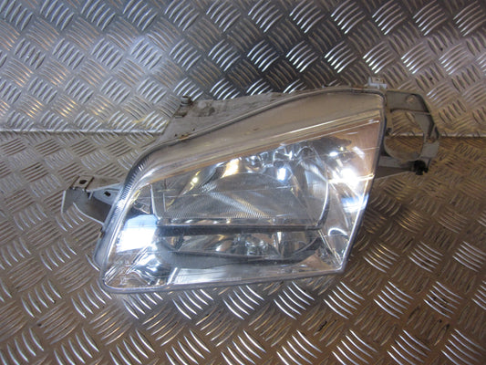 Mazda 323 S 4D BA12 Forlygte Med OEM Nr. BJ1V51040B Fra Mazda Ophugger