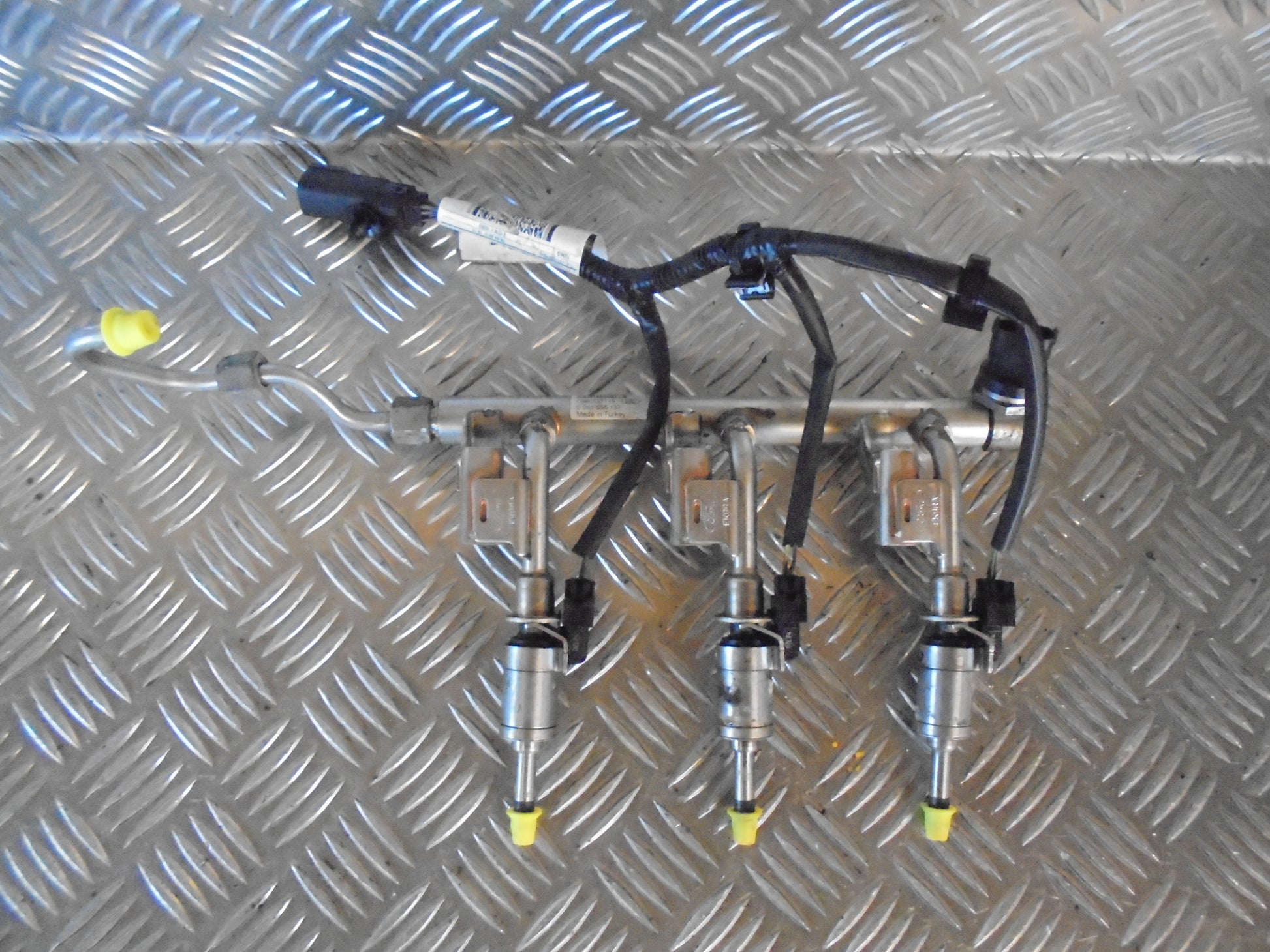 Ford Fiesta 7 Dyse Med OEM Nr. Ophugger Fra Ford Ophugger