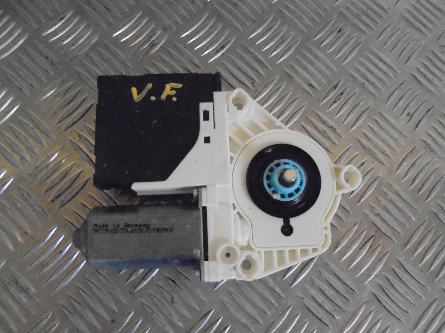 VW Golf 6 1K Rudemotor - Rudehejs Med OEM Nr. 992729105 Fra VW Ophugger