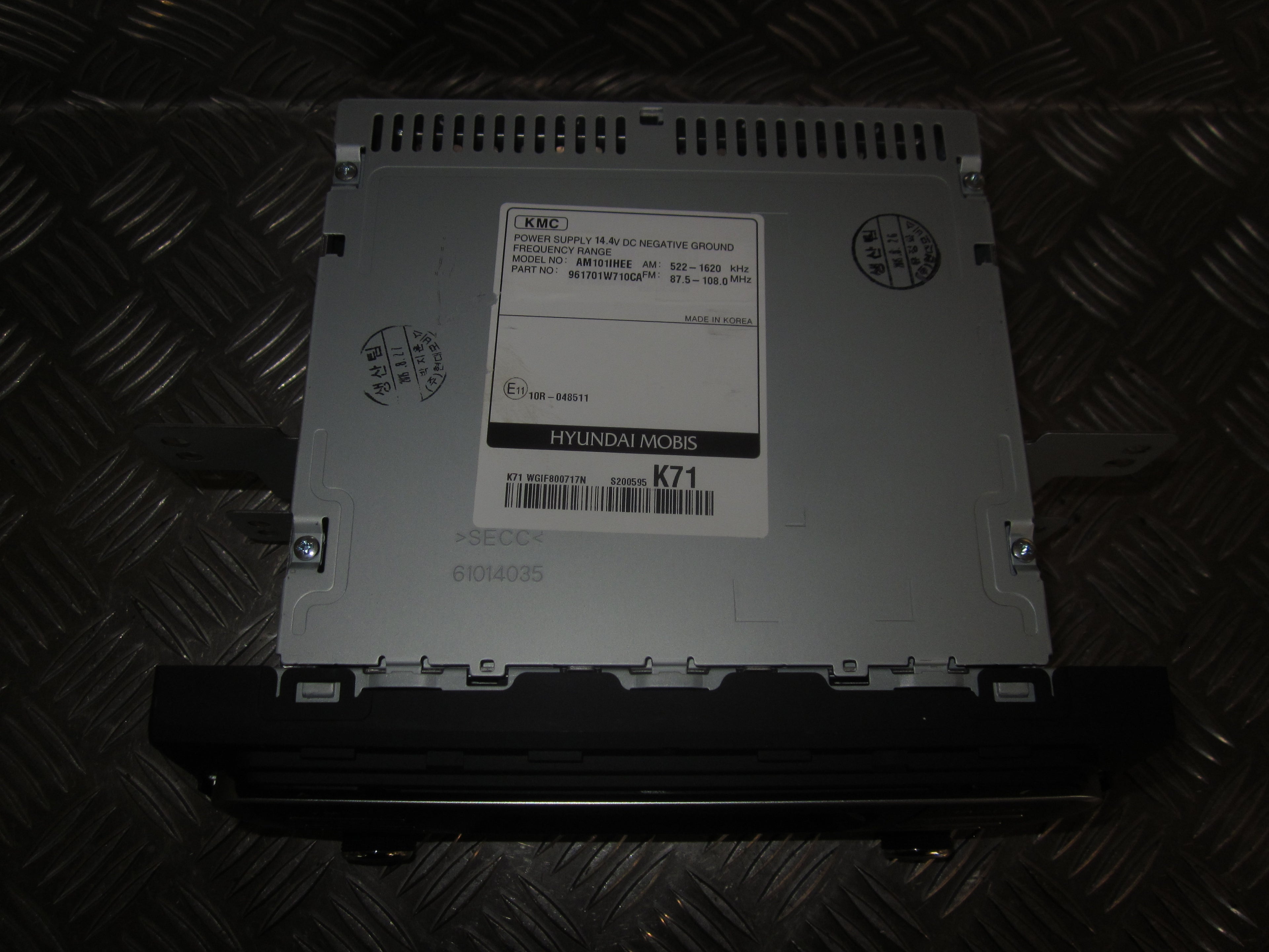 Kia Rio Ub Radio M/Cd Med OEM Nr. 961701W710CA Fra Kia Ophugger