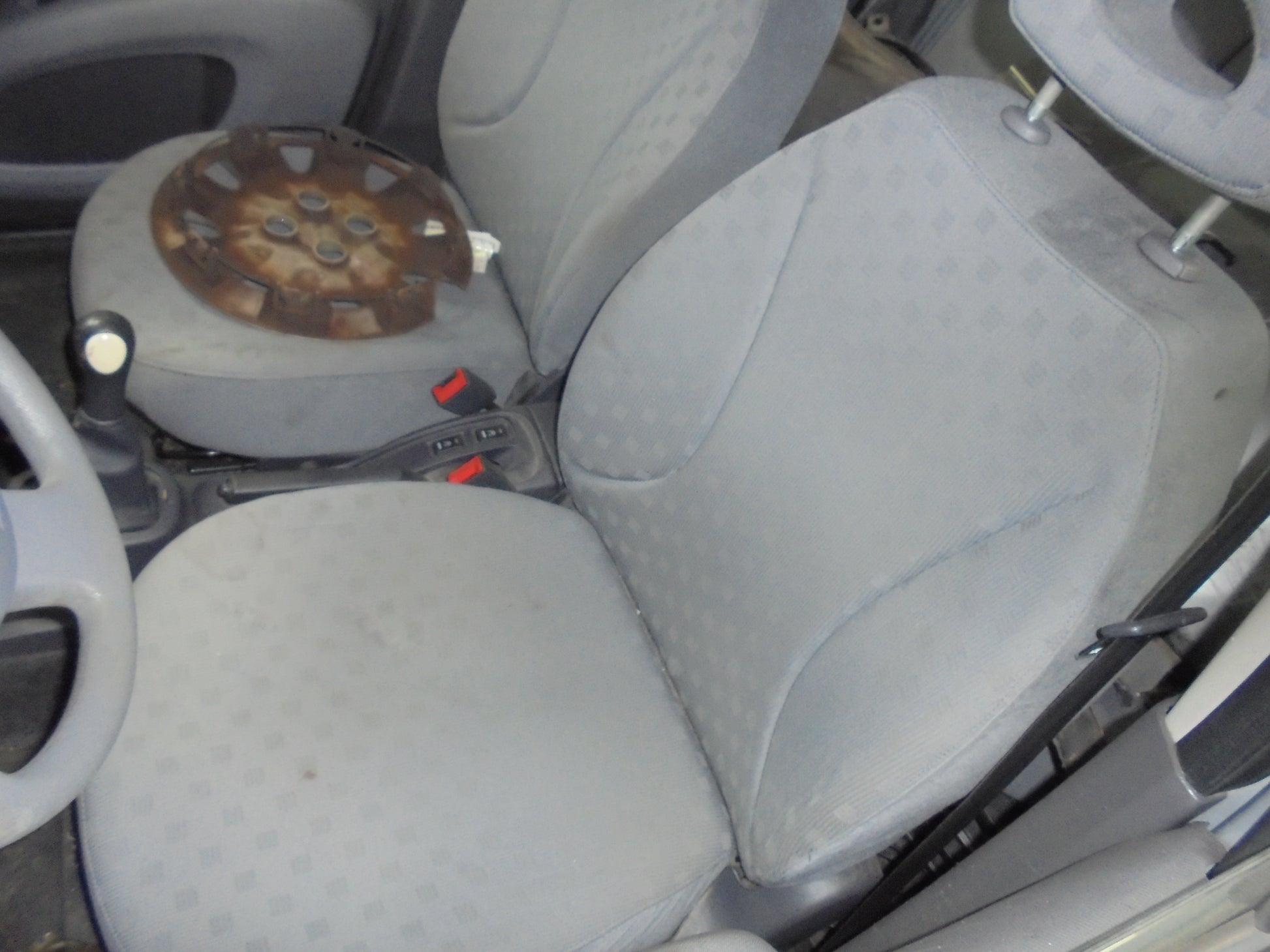Nissan Micra K12 Pluk-Selv-Bil Med OEM Nr. Ophugger Fra Nissan Ophugger