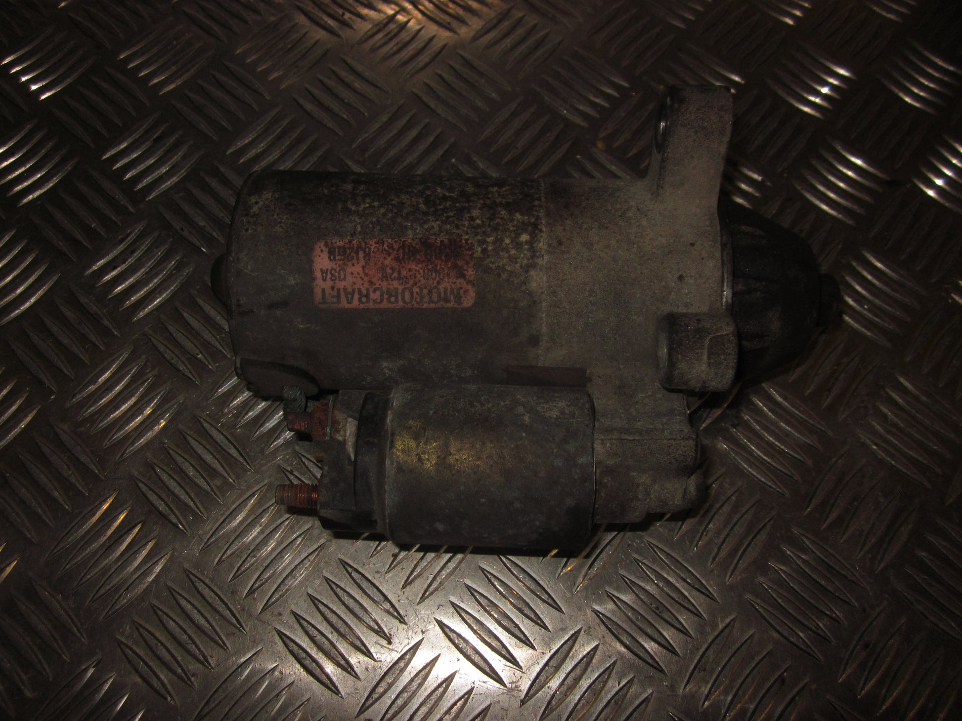 Ford Focus Starter Med OEM Nr. 1416230 Fra Ford Ophugger