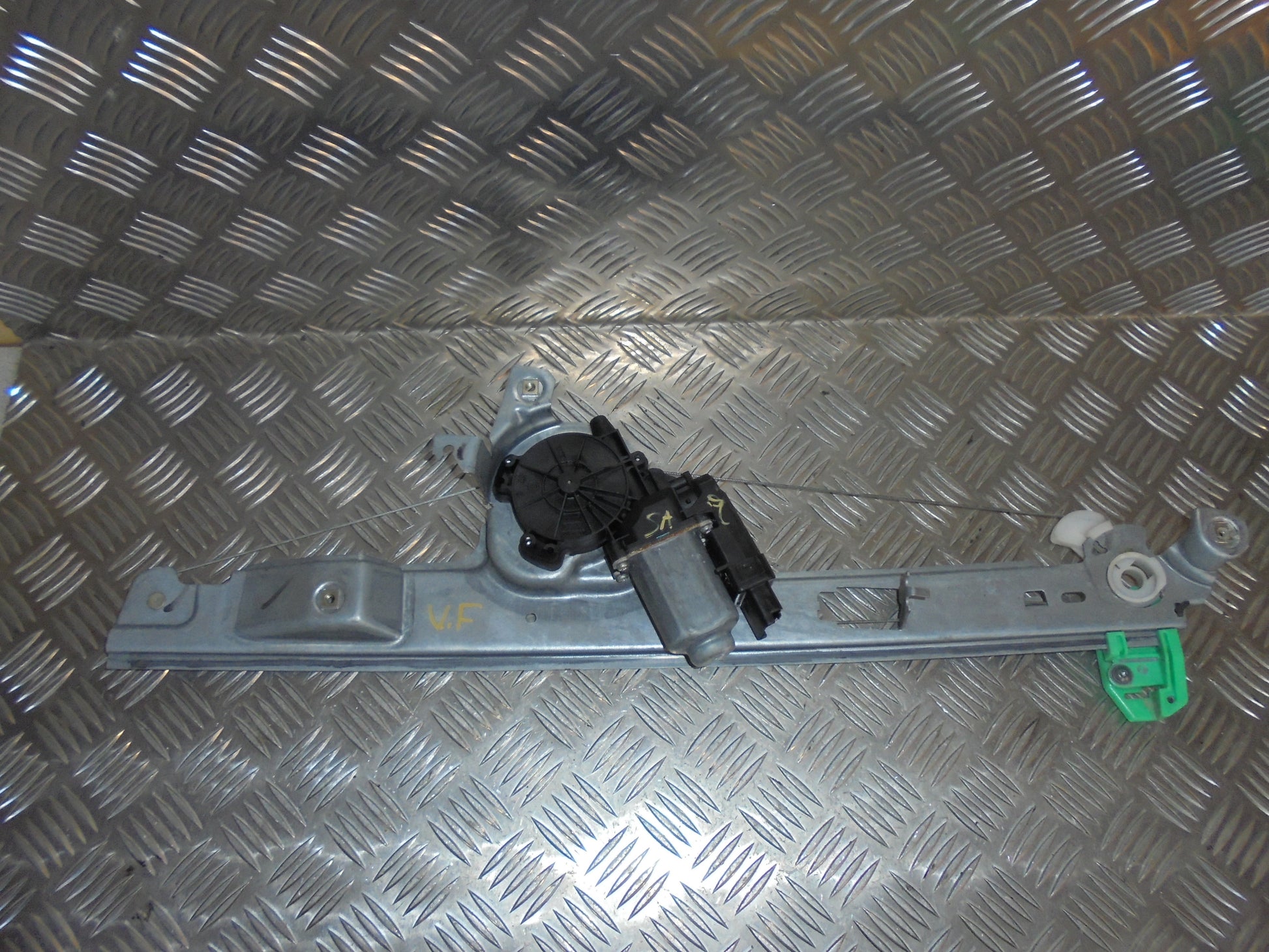 Renault Megane Scenic 2 Rudemotor - Rudehejs Med OEM Nr. Ophugger Fra Renault Ophugger