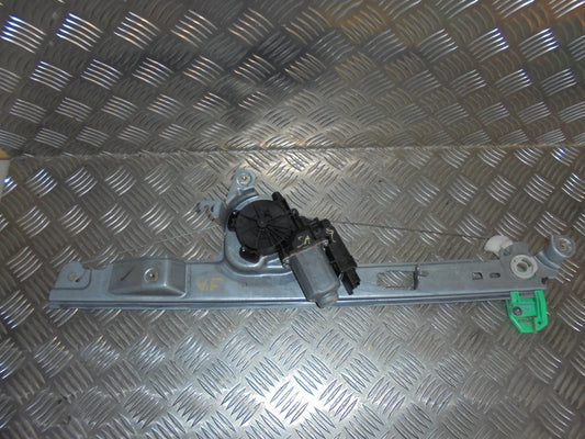 Renault Megane Scenic 2 Rudemotor - Rudehejs Med OEM Nr. Ophugger Fra Renault Ophugger