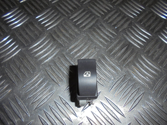 Renault Megane Scenic 2 Kontakt Rudehejs Med OEM Nr. Ophugger Fra Renault Ophugger