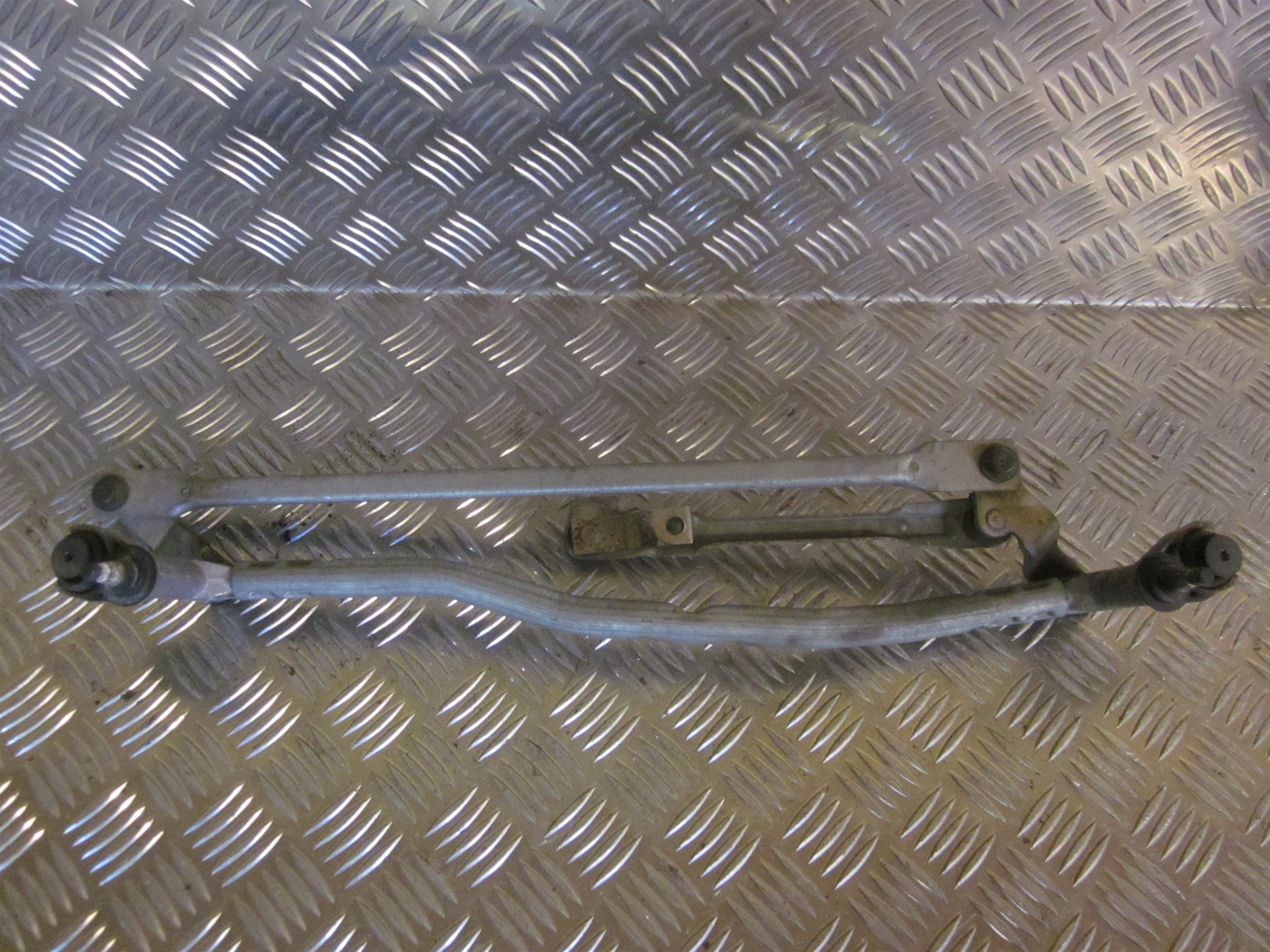 Audi A3 Viskertræk Med OEM Nr. 8P1955023J Fra Audi Ophugger