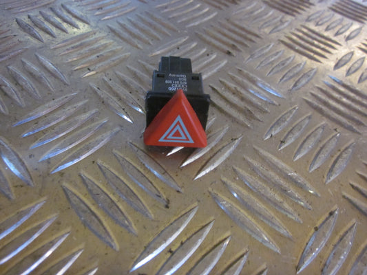 Audi A3 Kontakt Katastrofe Med OEM Nr. 8P0941509 Fra Audi Ophugger