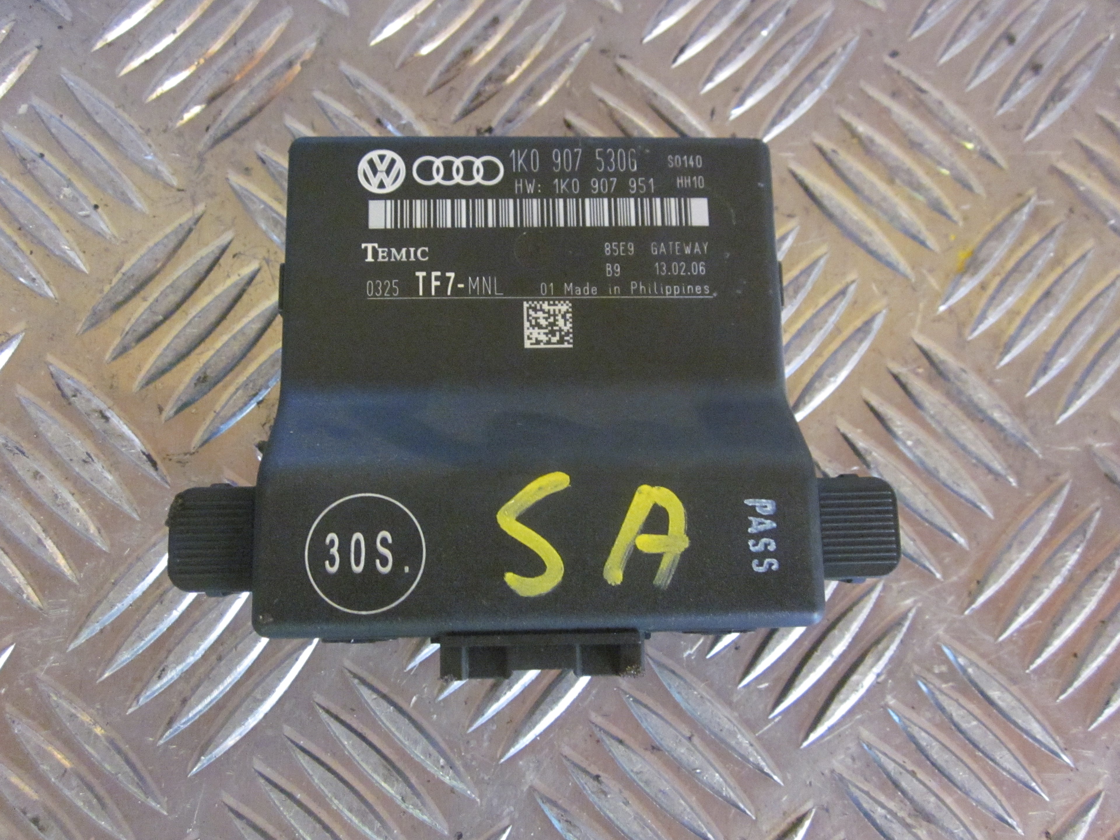 Audi A3 Relæ Diverse Med OEM Nr. 1K0907530G Fra Audi Ophugger