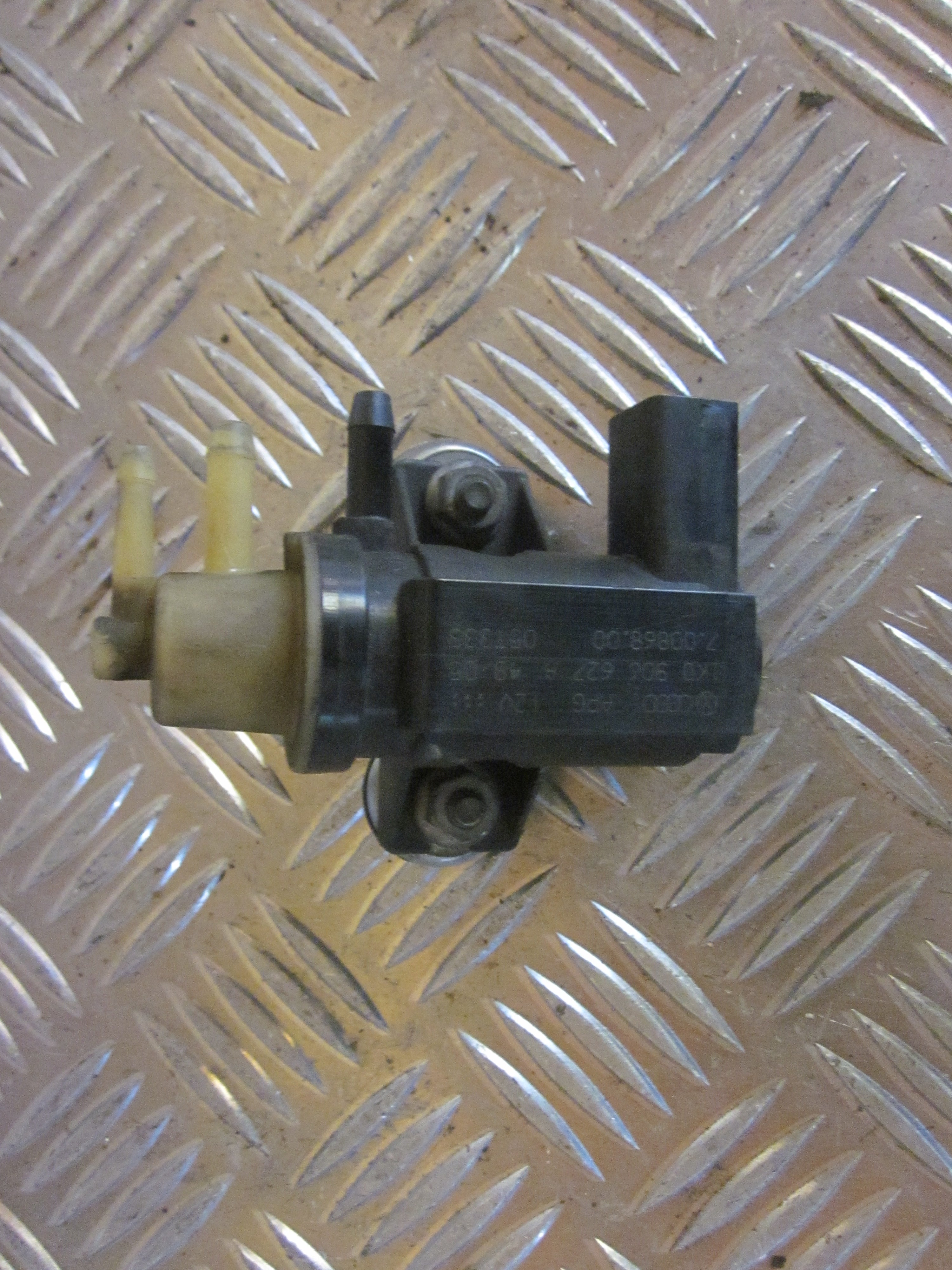 Audi A3 Turbo Ladetrykreg Med OEM Nr. 1K0906627A Fra Audi Ophugger