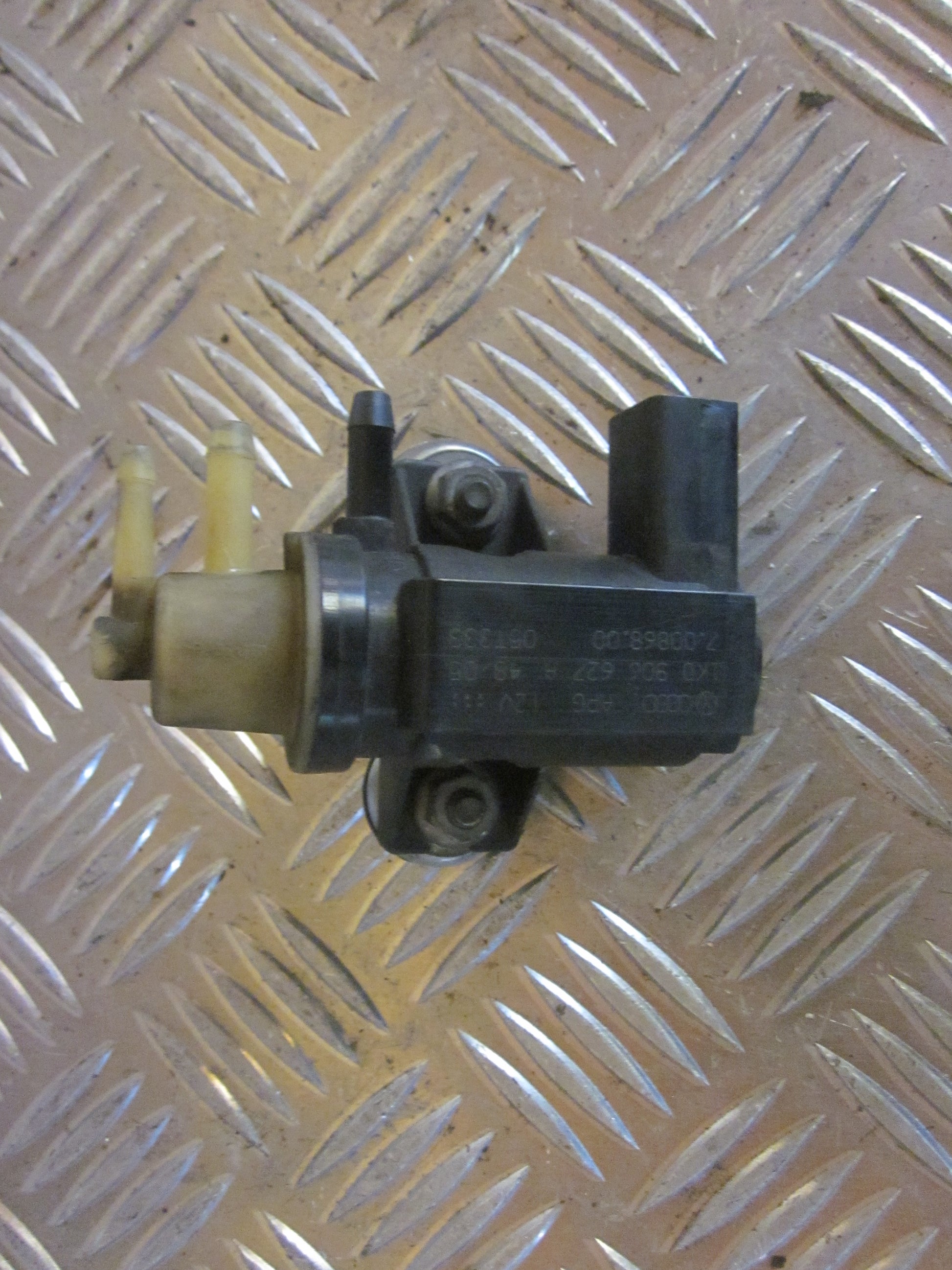 Audi A3 8P Turbo Ladetrykreg Med OEM Nr. 1K0906627A Fra Audi Ophugger