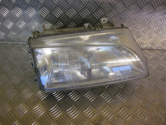 Citroen Evasion Forlygte Med OEM Nr. 6205T7 Fra Citroen Ophugger