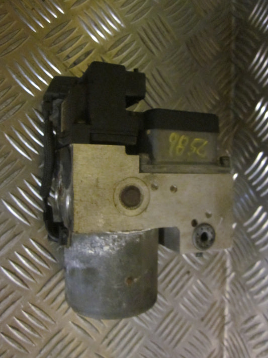 Opel Vectra B Abs Pumpe Med OEM Nr. 0273004516 Fra Opel Ophugger