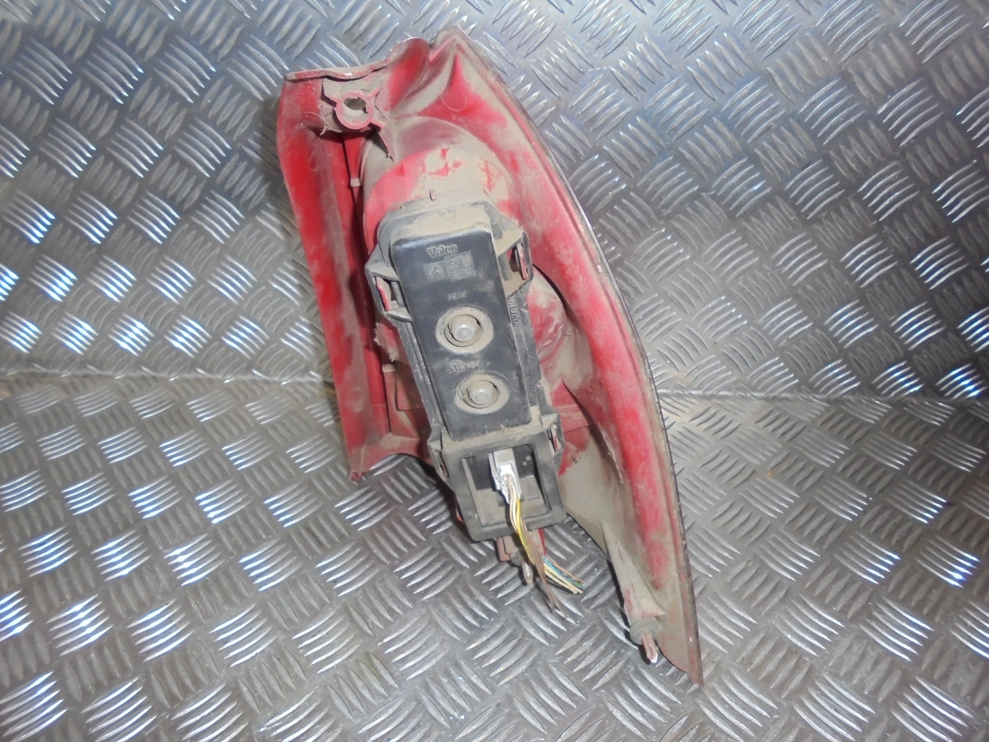 Peugeot 307 Baglygte Med OEM Nr. Ophugger Fra Peugeot Ophugger