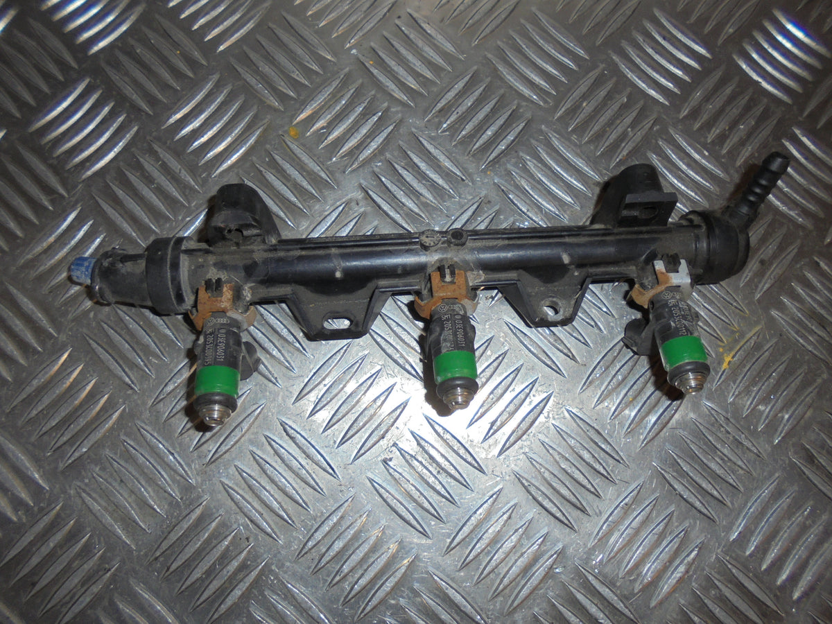 VW Polo 9N Dyse Med OEM Nr. 03E133320A Fra VW Ophugger