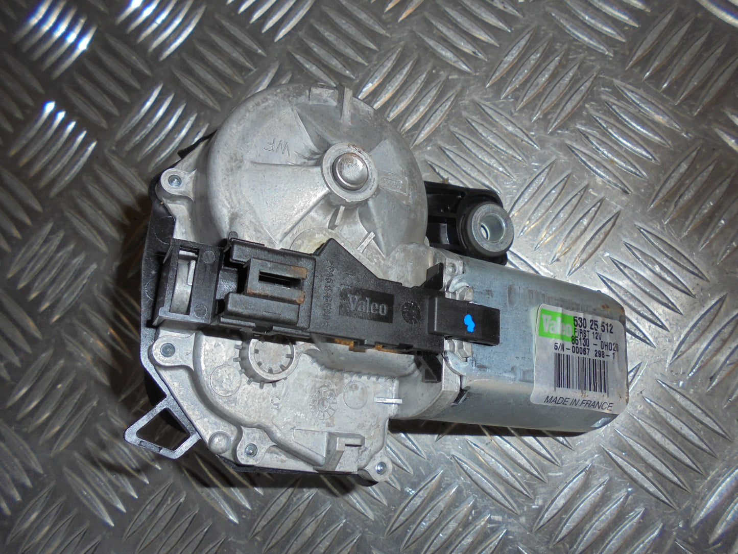 Peugeot 107 Bagrudevisker Motor Med OEM Nr. Ophugger Fra Peugeot Ophugger