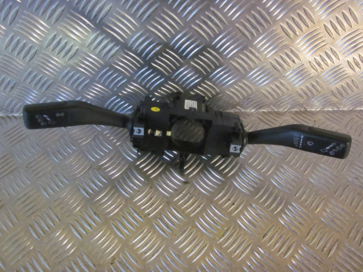 VW Up Kontakt Combi Med OEM Nr. 1S0953503AC Fra VW Ophugger