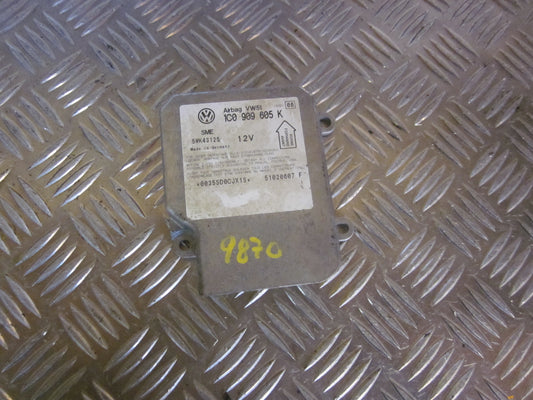 Skoda Fabia Airbag Elboks Med OEM Nr. 1C0909605K Fra Skoda Ophugger