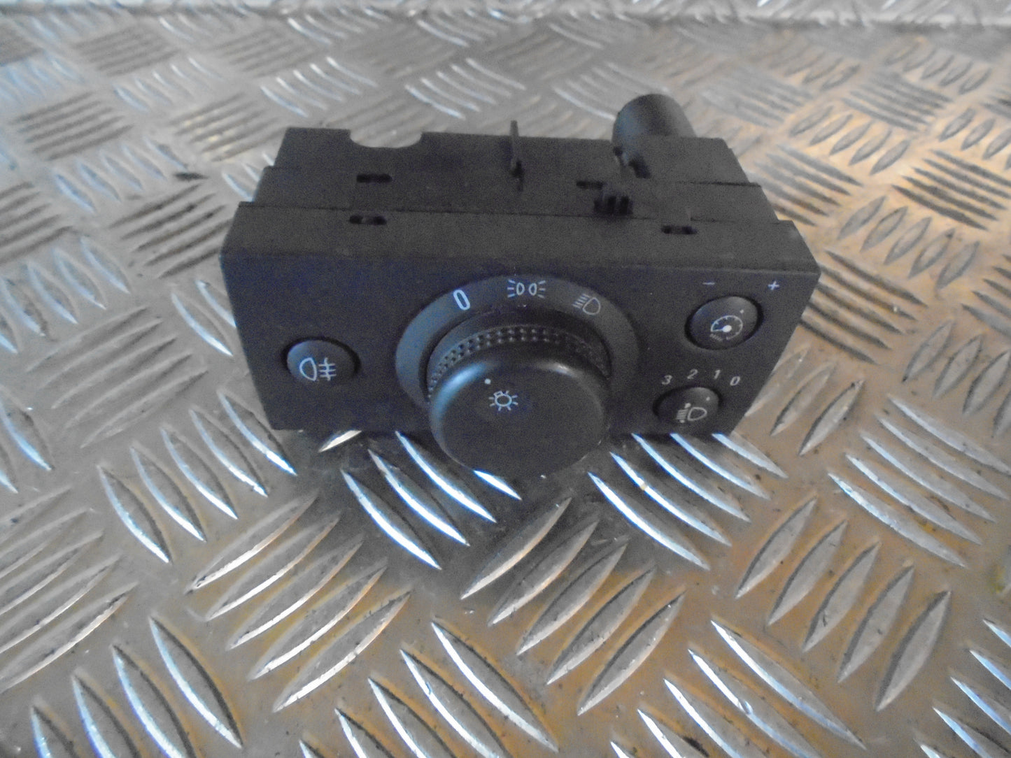 Opel Meriva A Kontakt Lys Med OEM Nr. Ophugger Fra Opel Ophugger