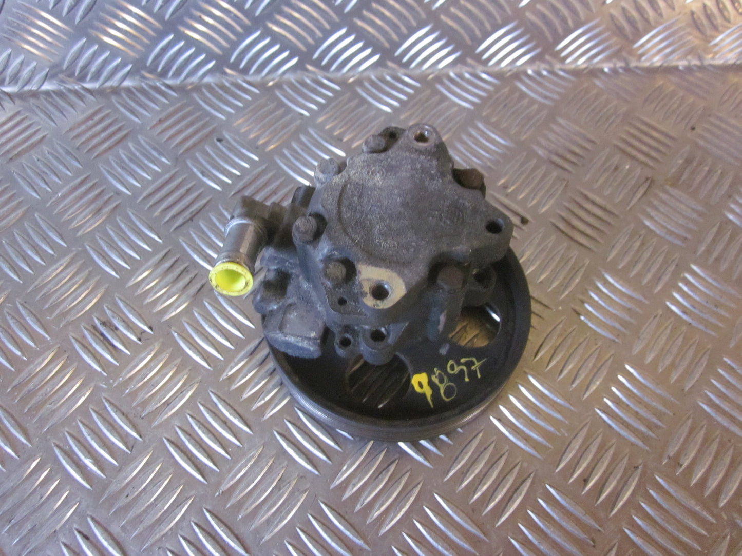 Peugeot 406 Servopumpe Med OEM Nr. Ophugger Fra Peugeot Ophugger