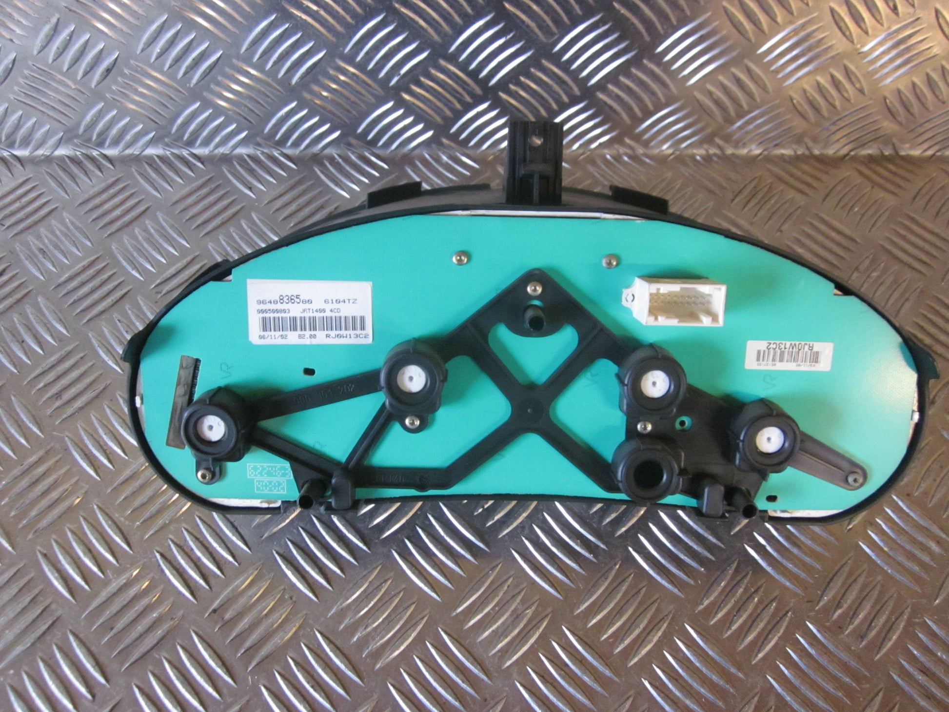 Peugeot 206 Speedometer - Instrument Med OEM Nr. 6104TZ Fra Peugeot Ophugger