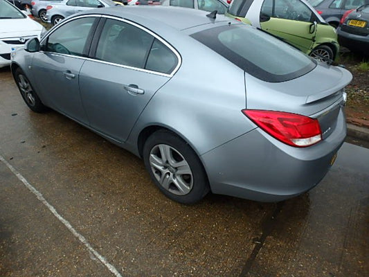 Opel Insignia A Pluk-Selv-Bil Med OEM Nr. Ophugger Fra Opel Ophugger