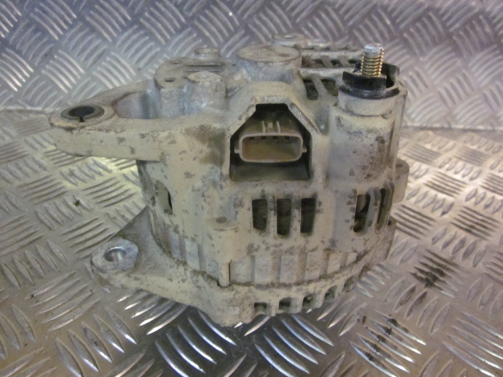 Mitsubishi Carisma Generator Med OEM Nr. MD343416 Fra Mitsubishi Ophugger