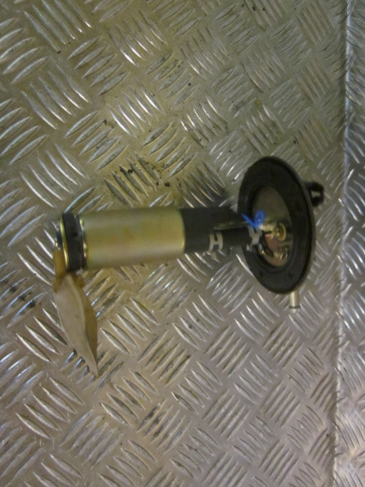 Suzuki Baleno Benz/Brændstofpumpe El Med OEM Nr. Ophugger Fra Suzuki Ophugger