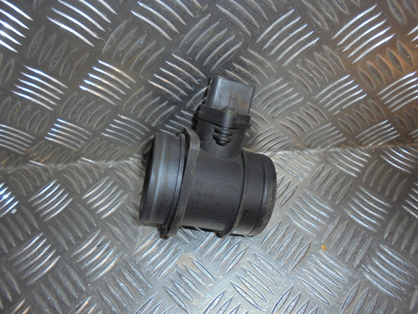 Skoda Octavia Luftmængdemåler Med OEM Nr. 038906451B Fra Skoda Ophugger