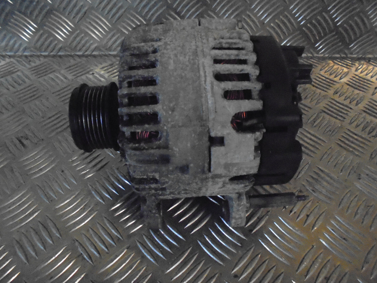 VW Touran 1T/Gp Generator Med OEM Nr. 2542695D Fra VW Ophugger