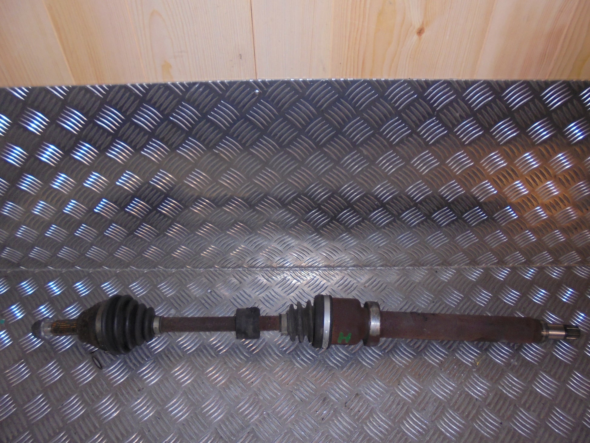 Ford Fiesta 7 Trækaksel For H Med OEM Nr. Ophugger Fra Ford Ophugger